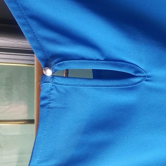 NWT New York And Company Blue Women's blouse - Picture 9 of 9